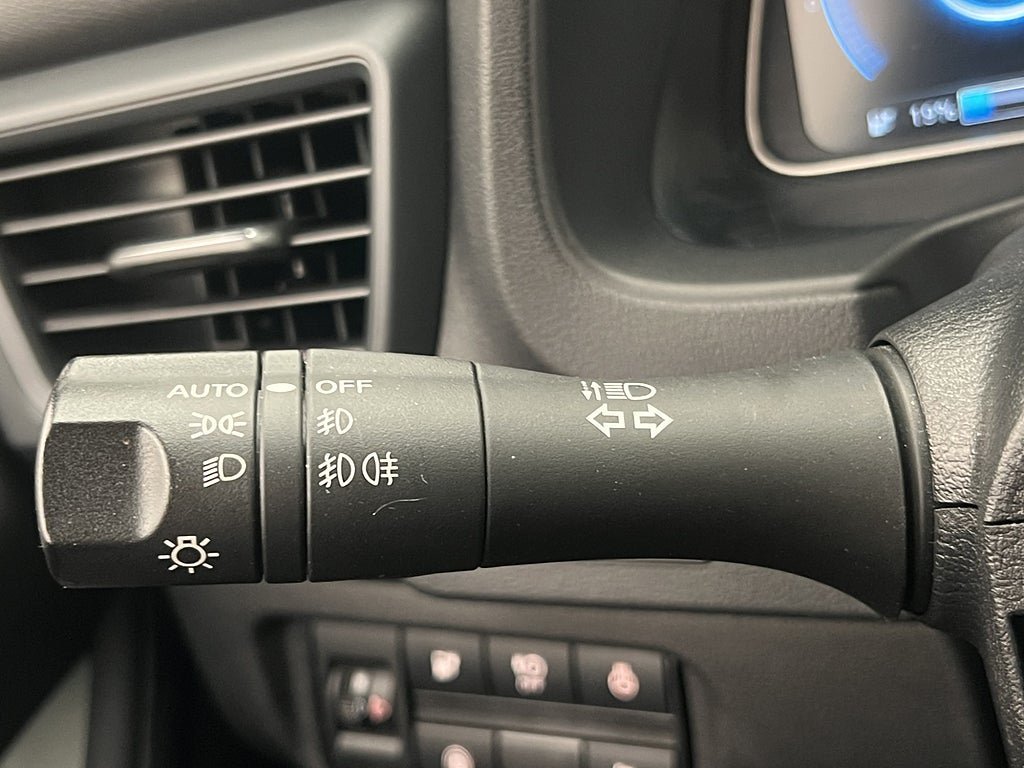 Vehicle Image 24