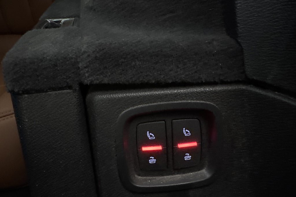 Vehicle Image 33