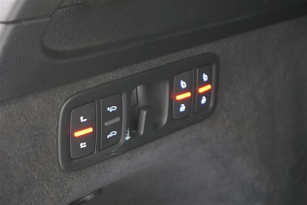 Vehicle Image 34