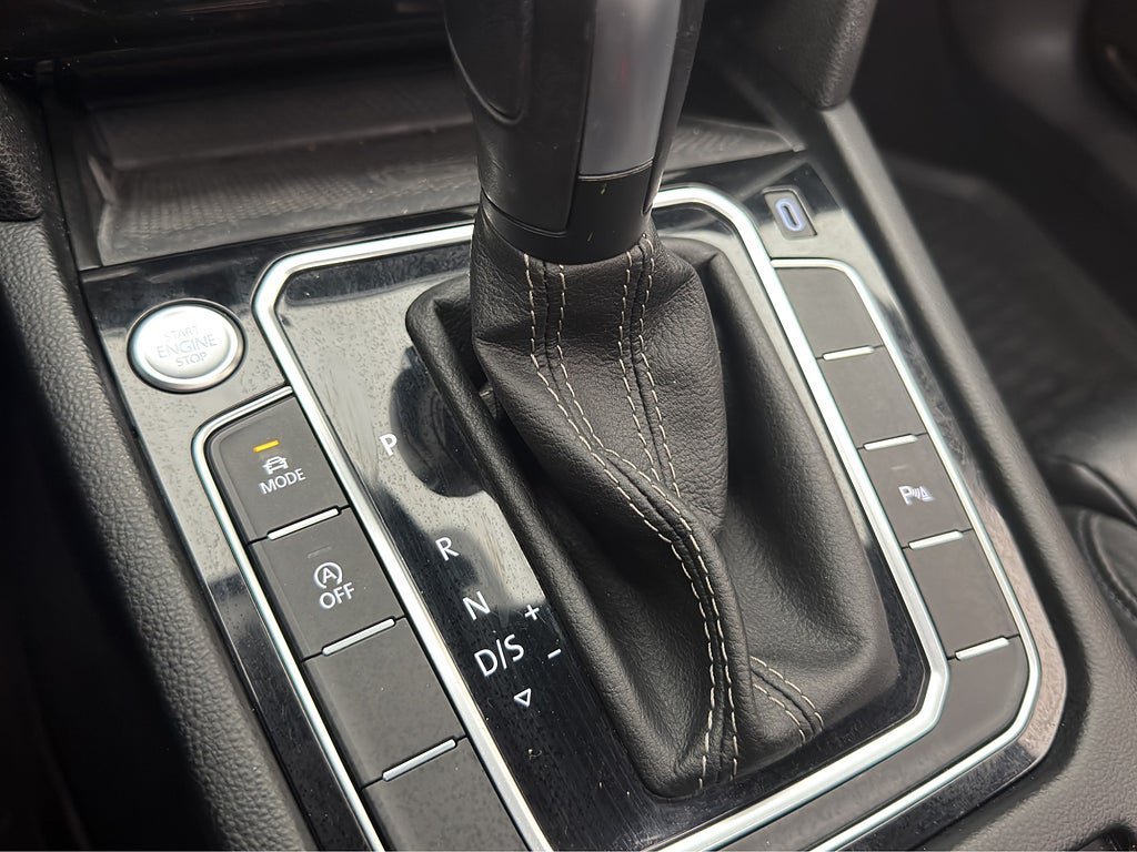 Vehicle Image 24