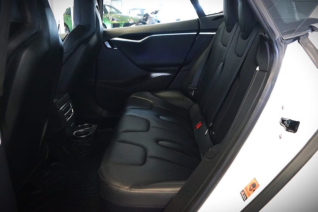 Vehicle Image 19