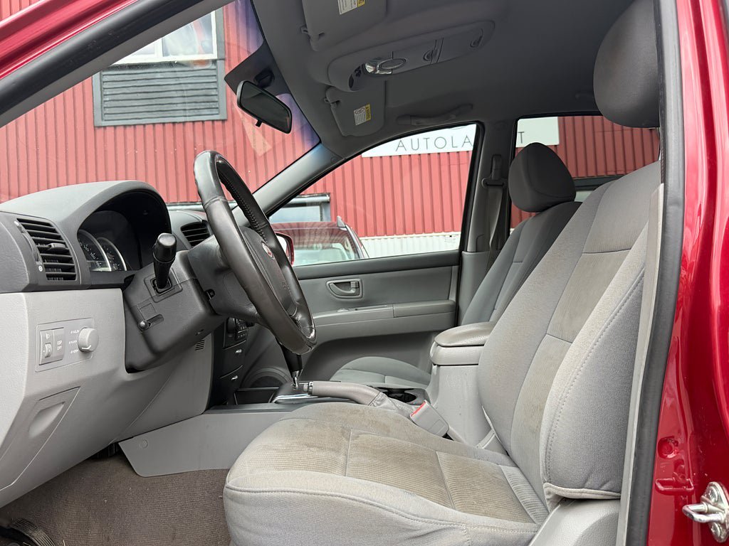 Vehicle Image 9