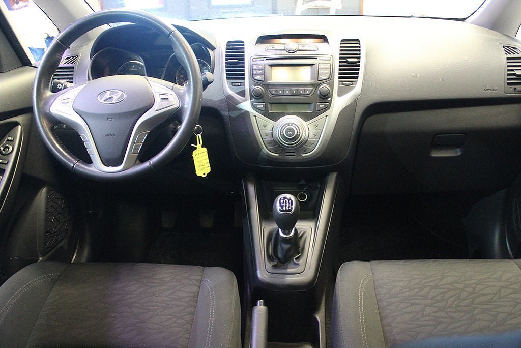 Vehicle Image 11