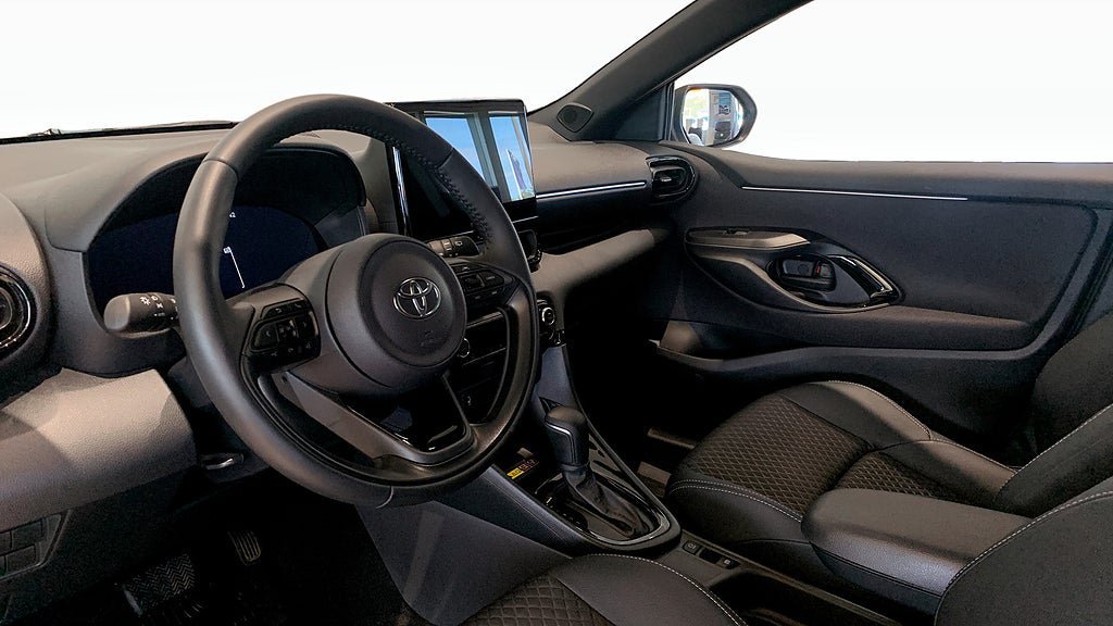 Vehicle Image 7