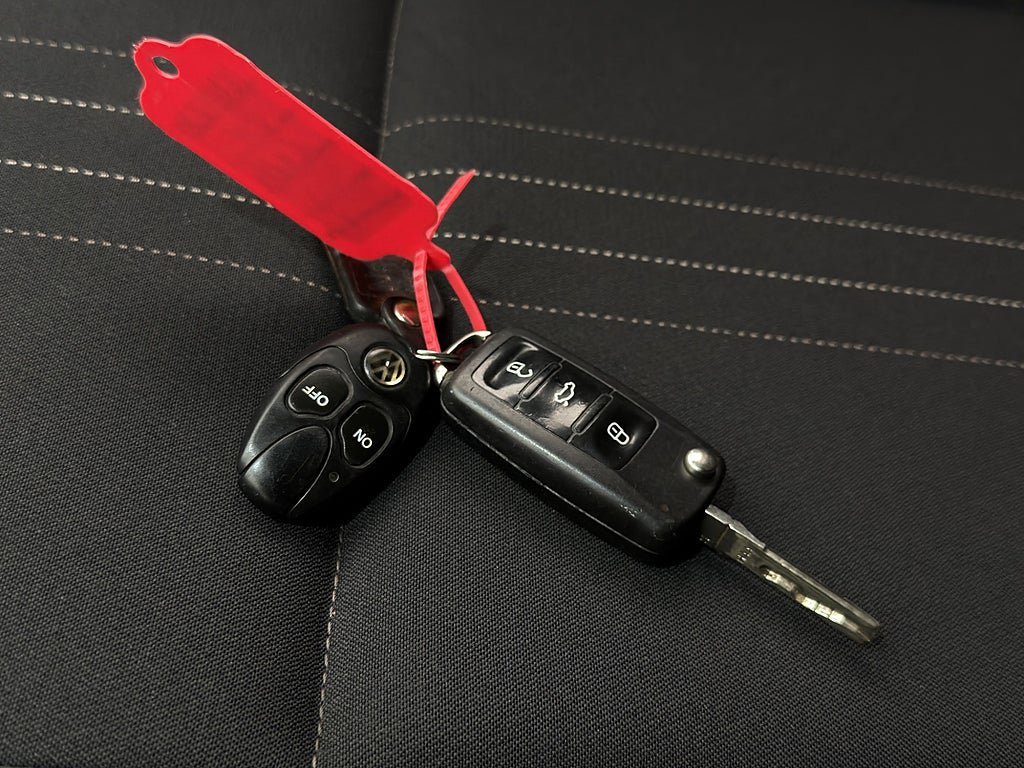 Vehicle Image 25