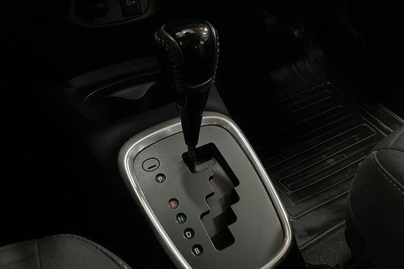 Vehicle Image 24