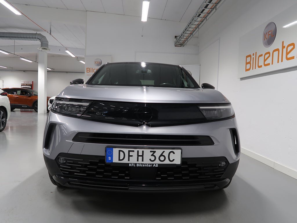 Vehicle Image 10