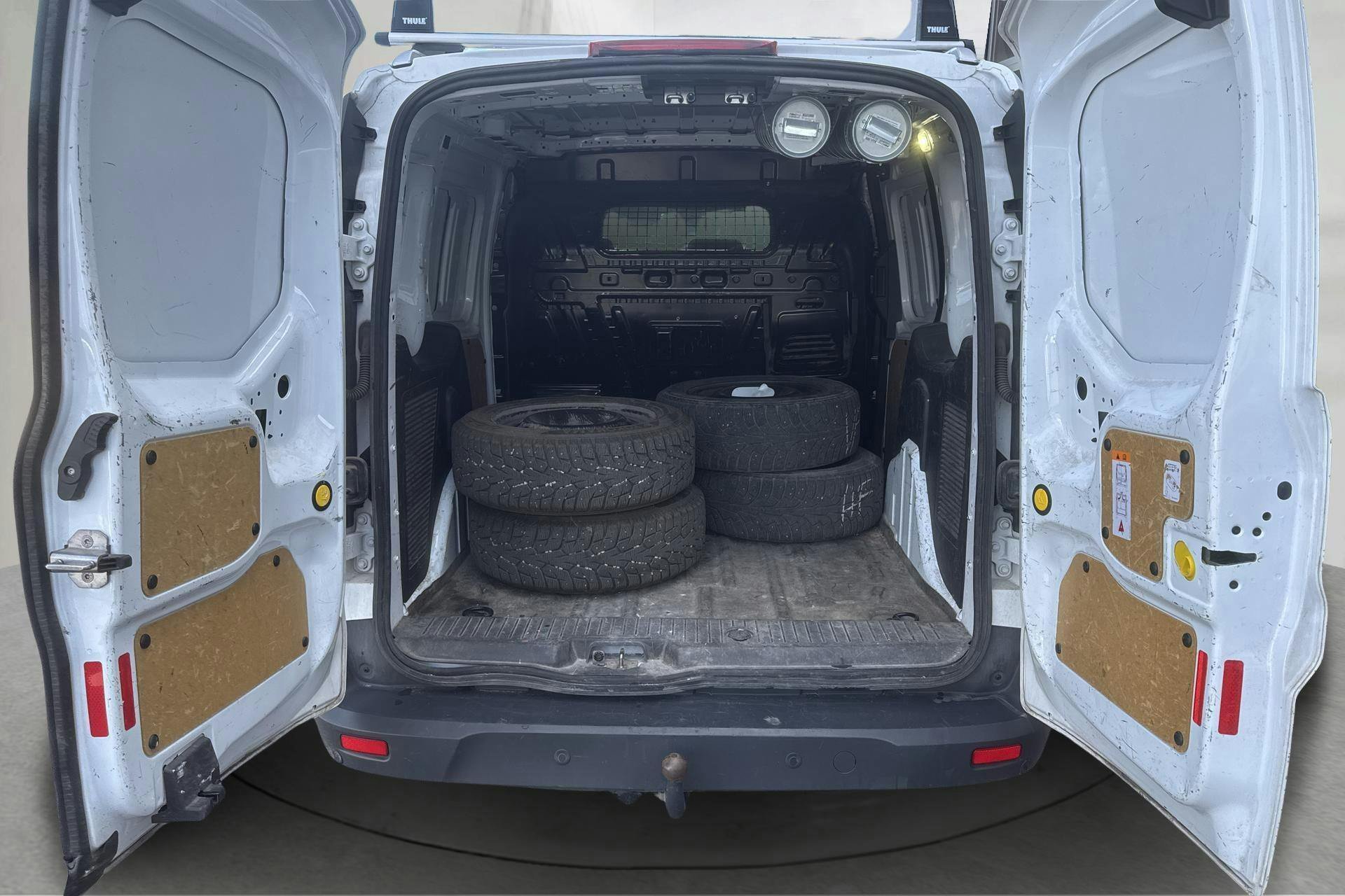 Vehicle Image 9