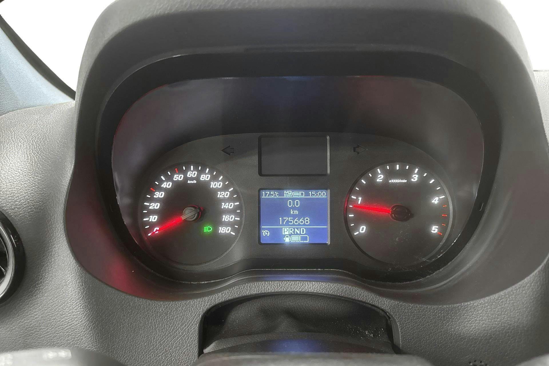 Vehicle Image 11