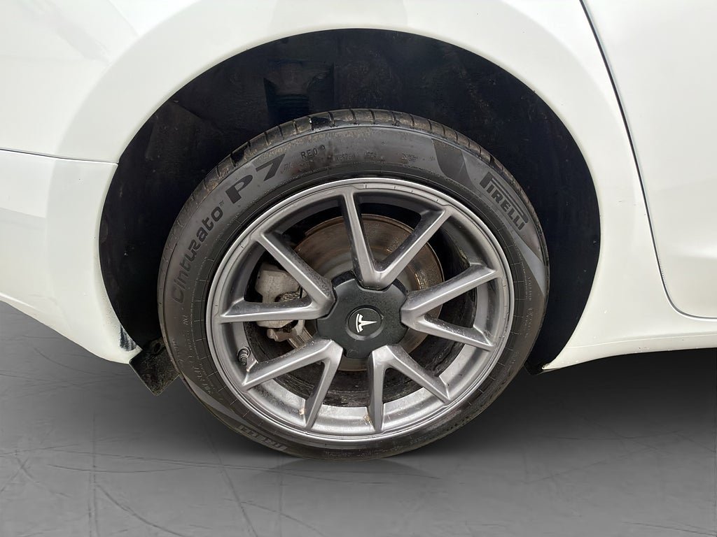 Vehicle Image 31