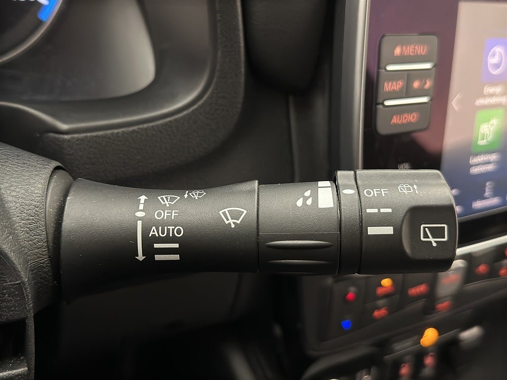 Vehicle Image 29