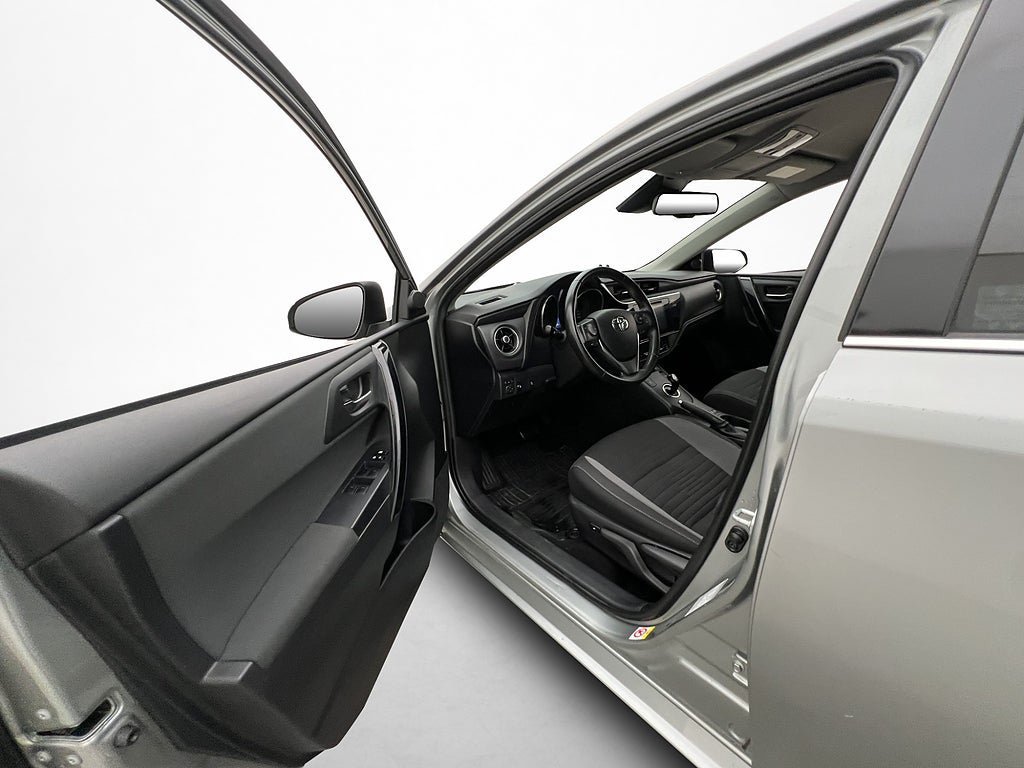 Vehicle Image 9