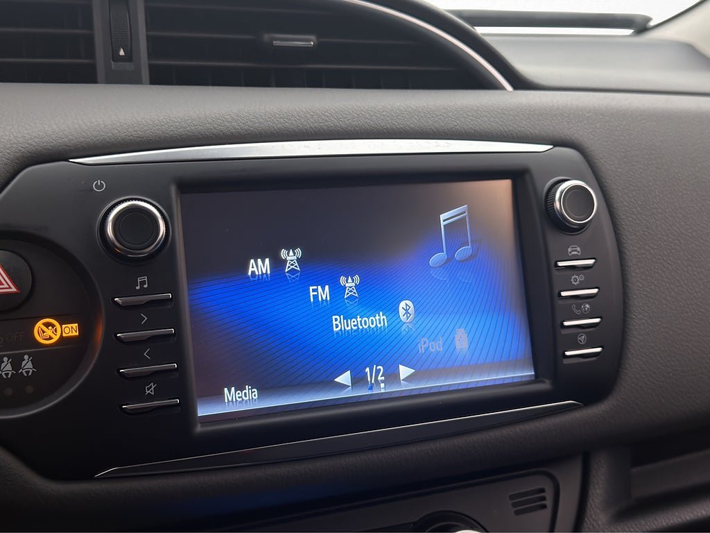 Vehicle Image 18