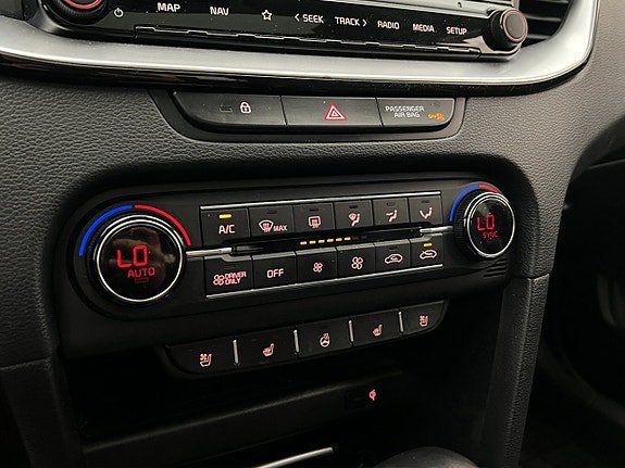 Vehicle Image 27