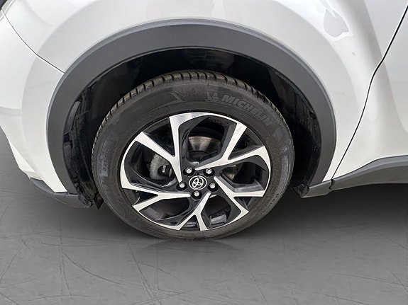 Vehicle Image 31