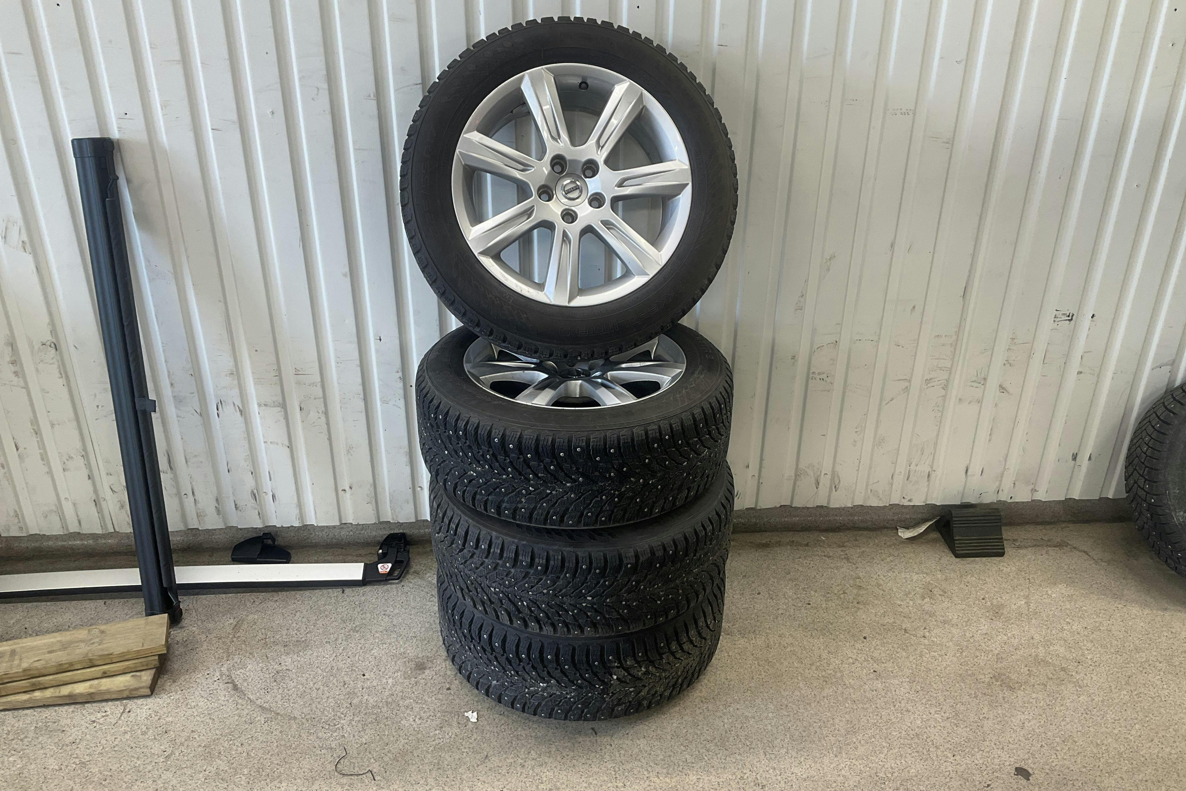 Vehicle Image 18