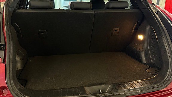 Vehicle Image 24