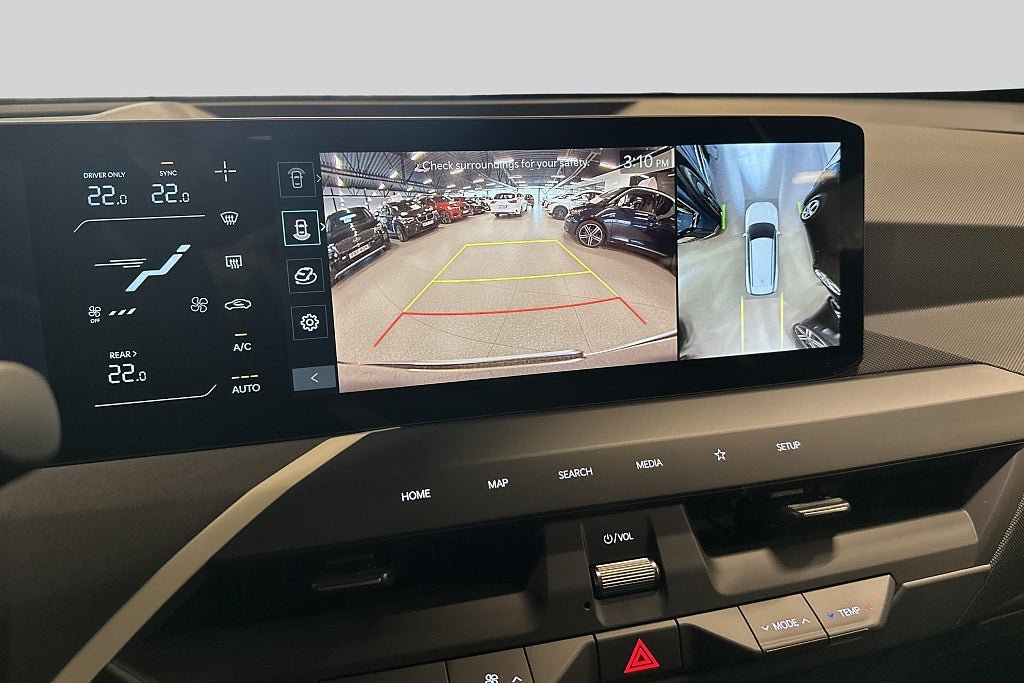 Vehicle Image 22