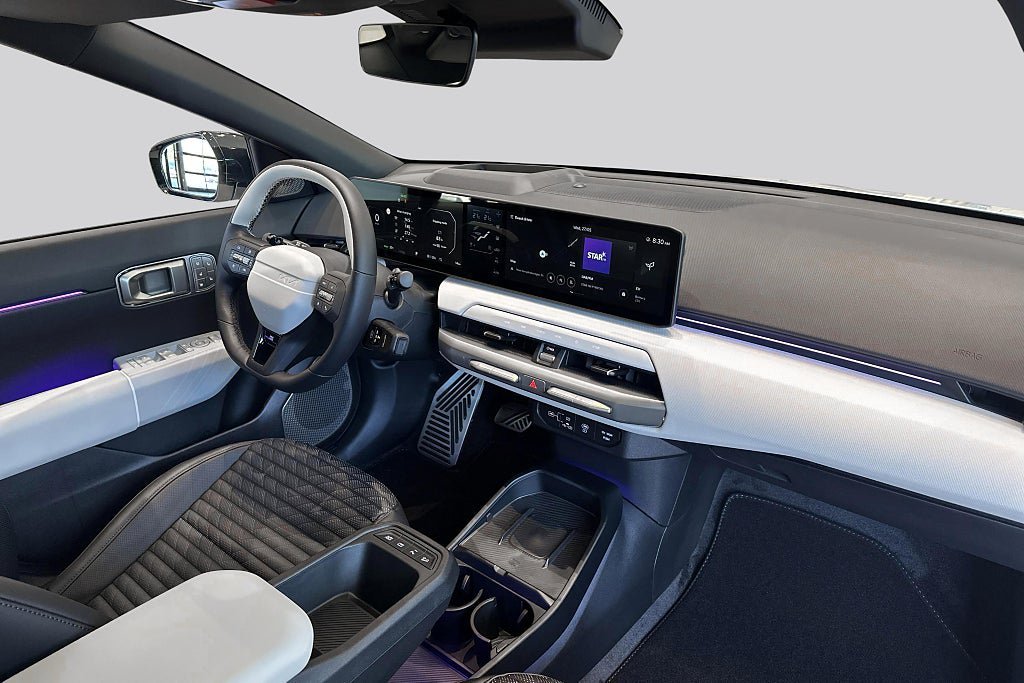 Vehicle Image 22