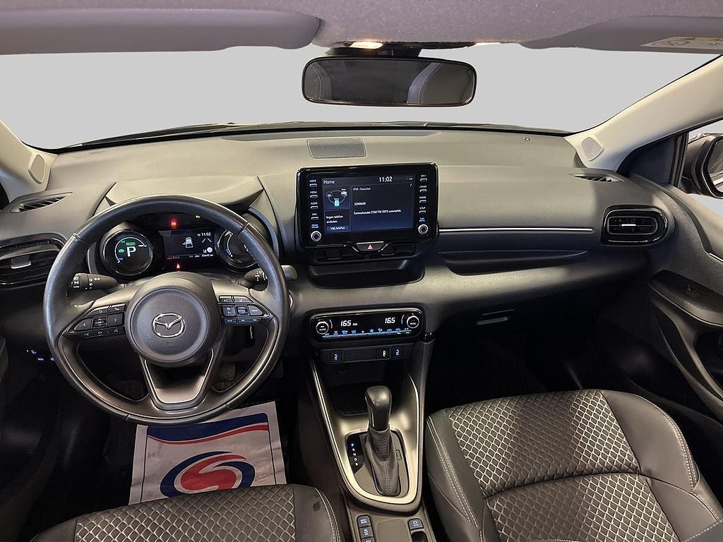 Vehicle Image 11