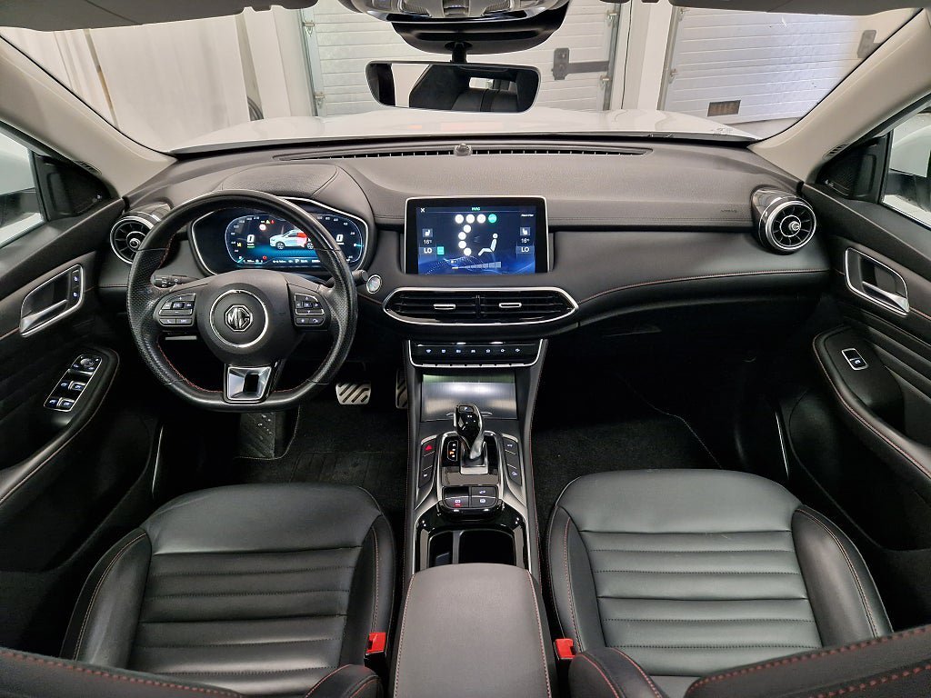 Vehicle Image 8