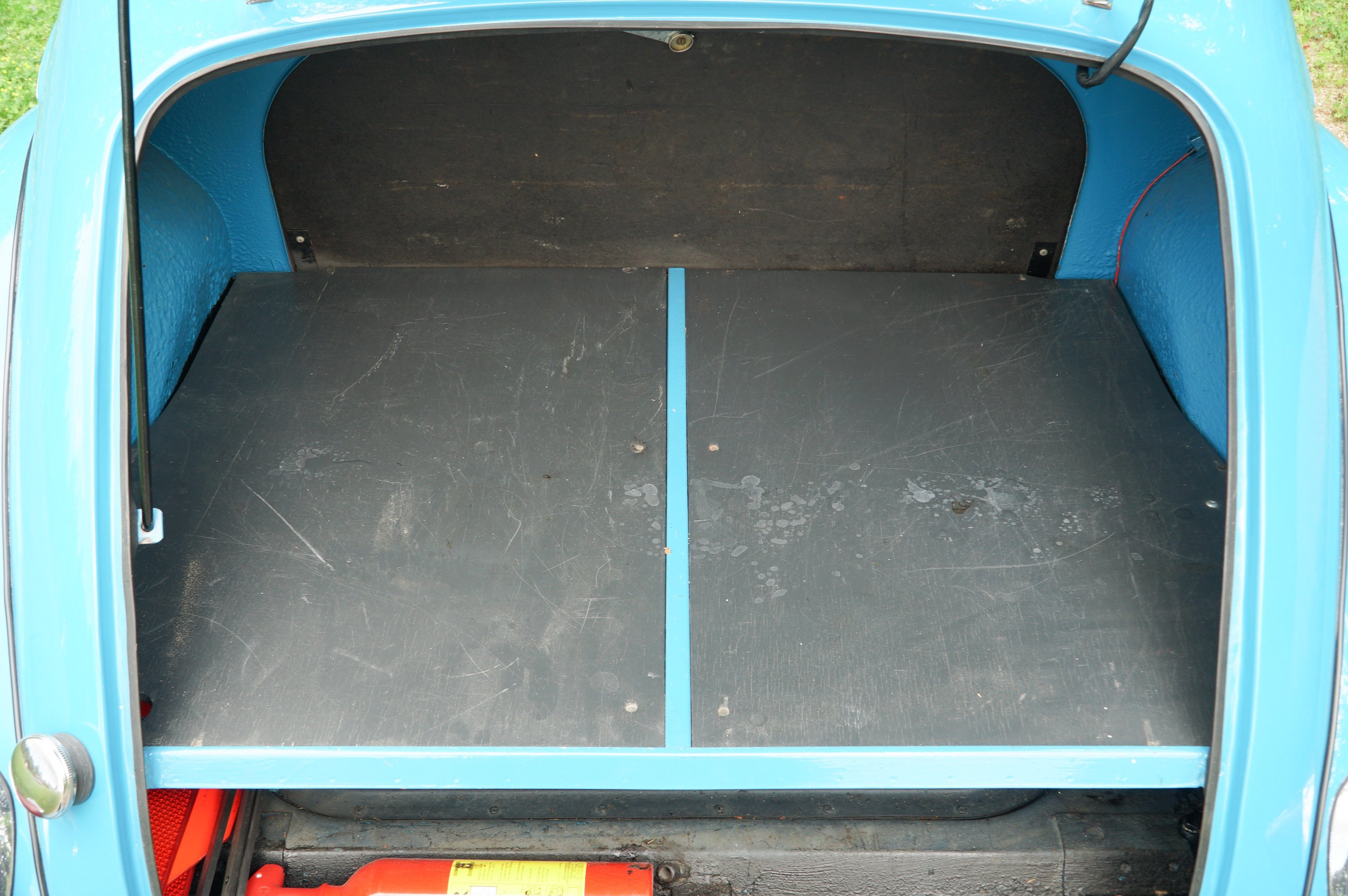 Vehicle Image 21