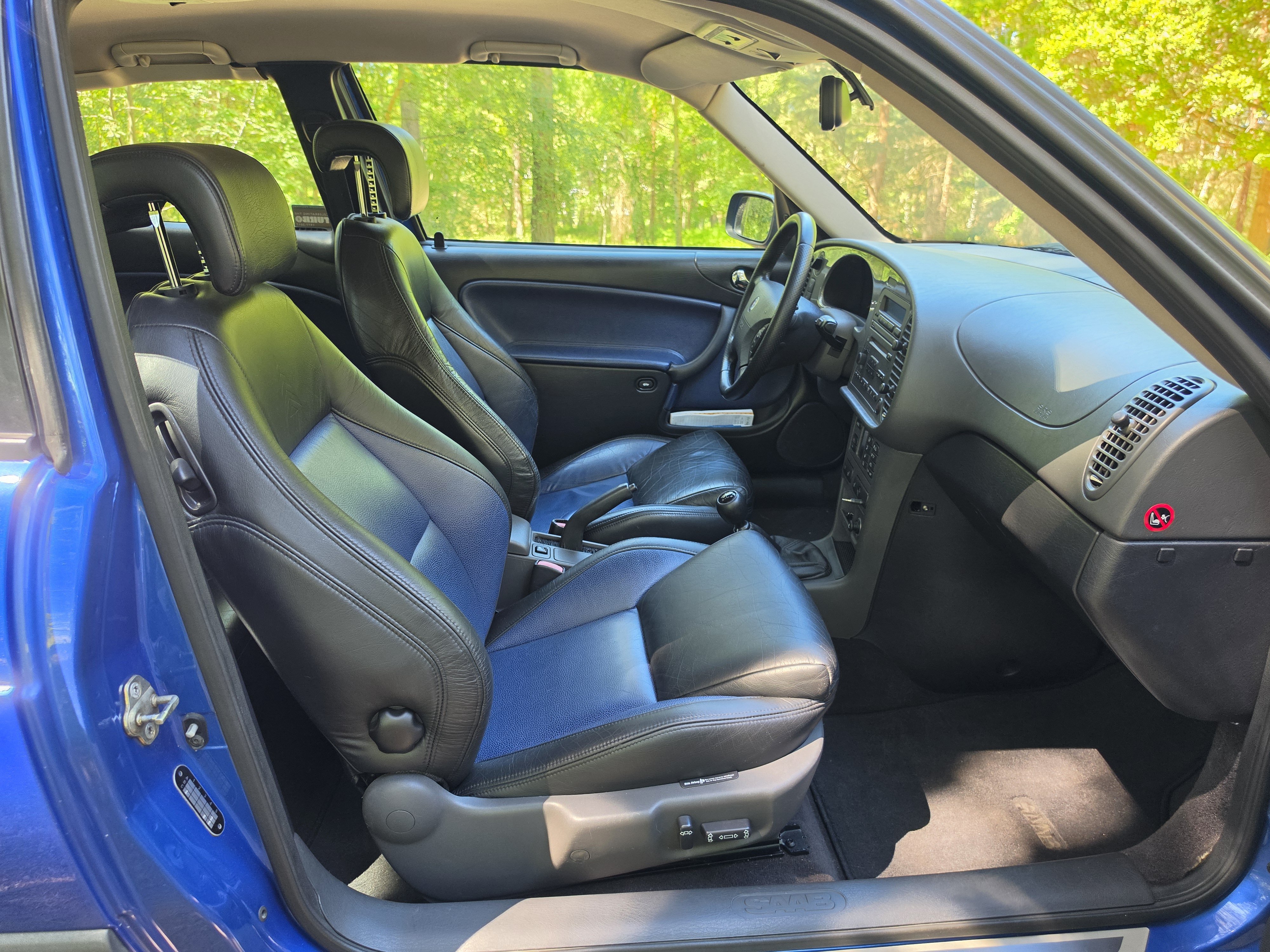 Vehicle Image 28