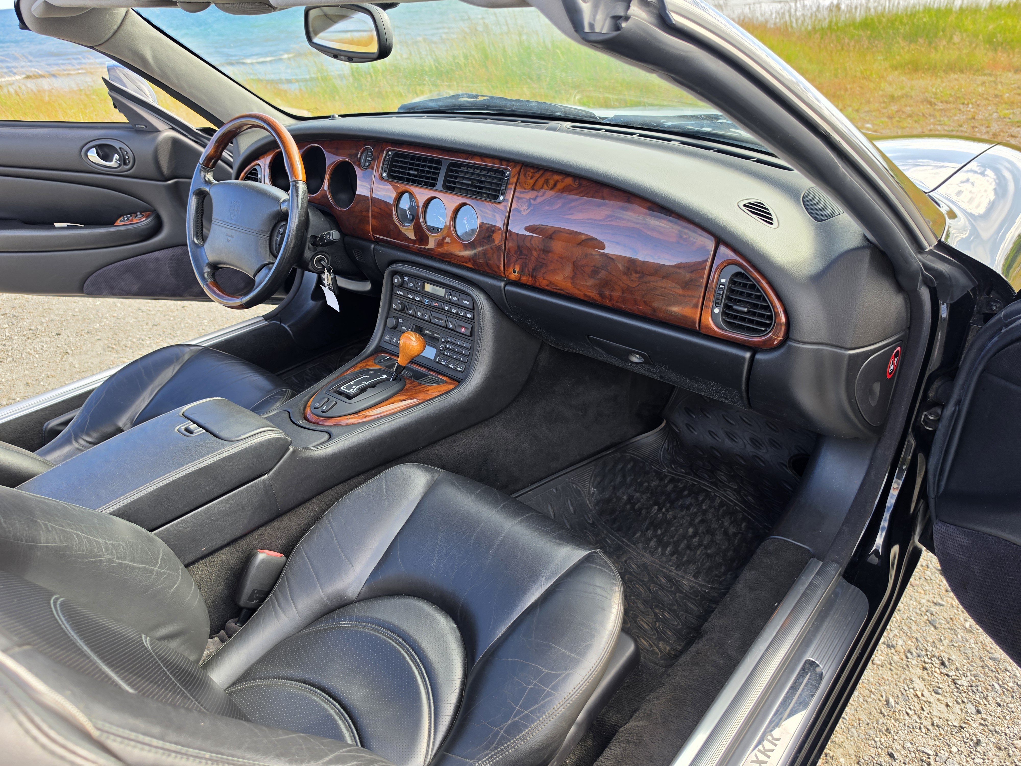 Vehicle Image 30