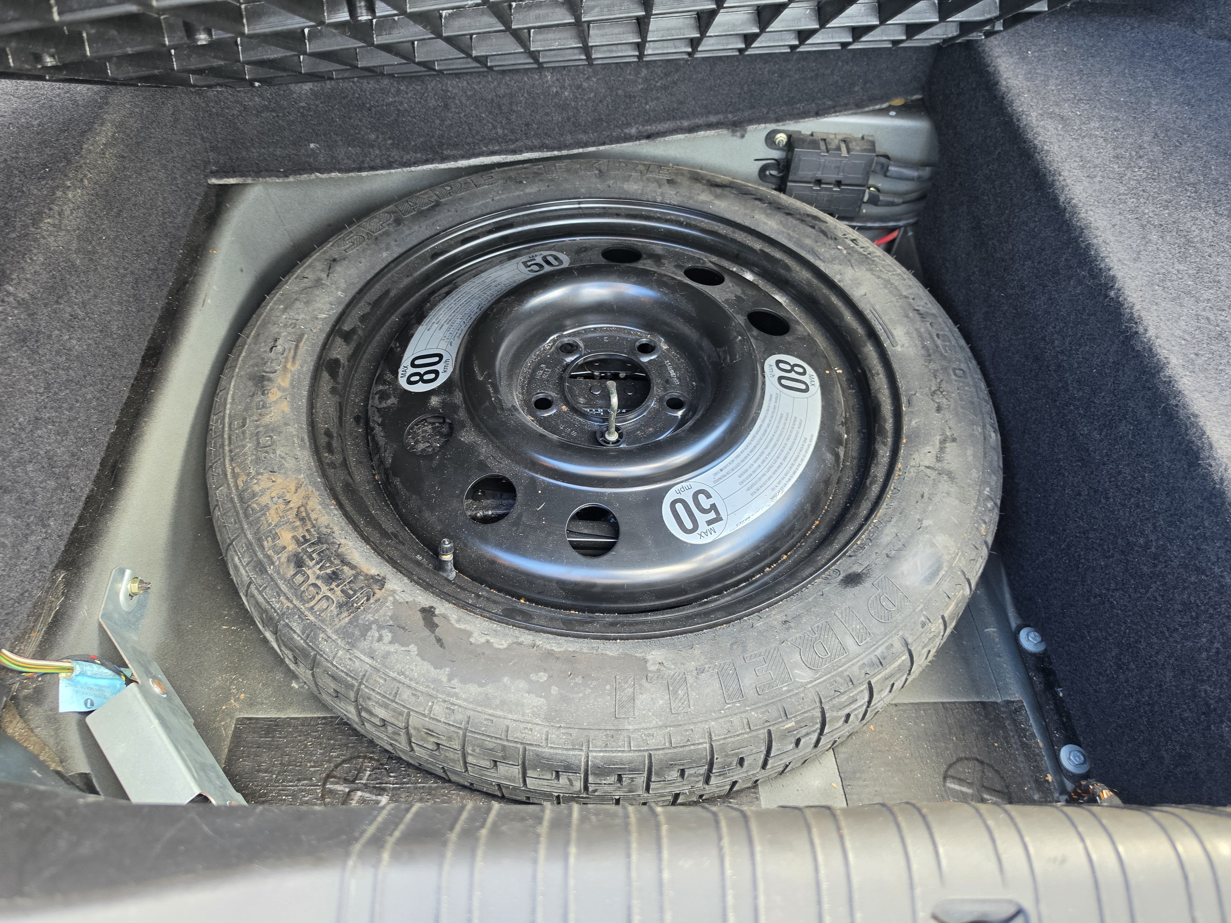 Vehicle Image 38