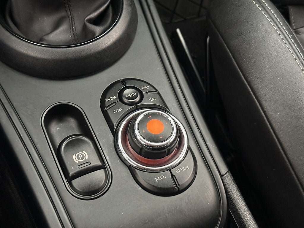 Vehicle Image 26