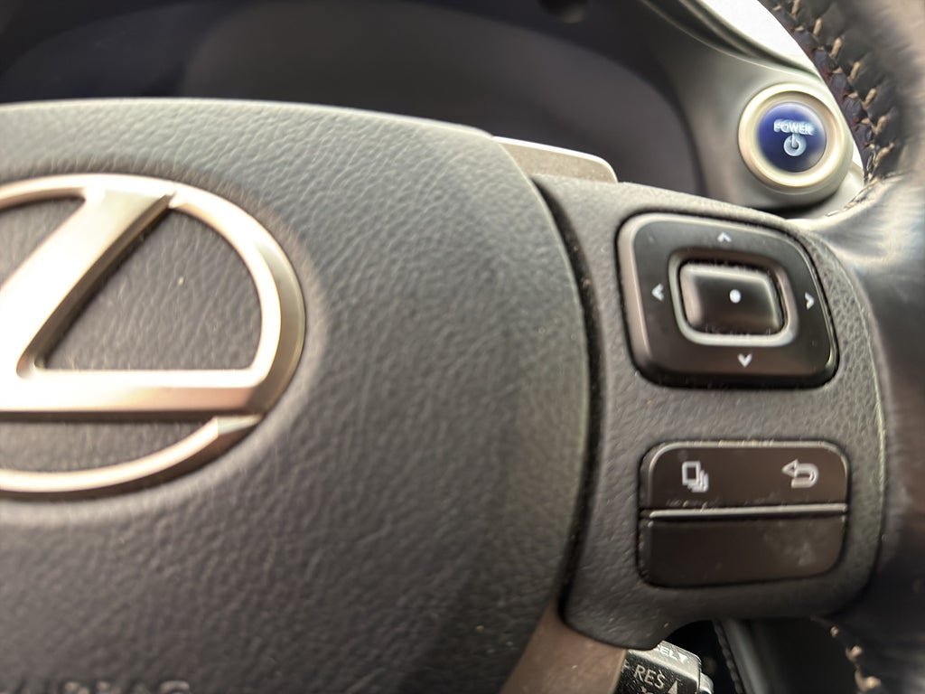 Vehicle Image 19