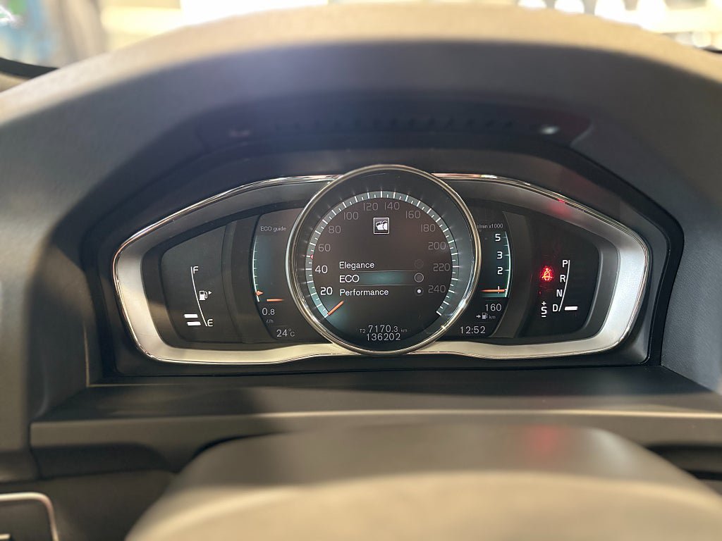 Vehicle Image 24