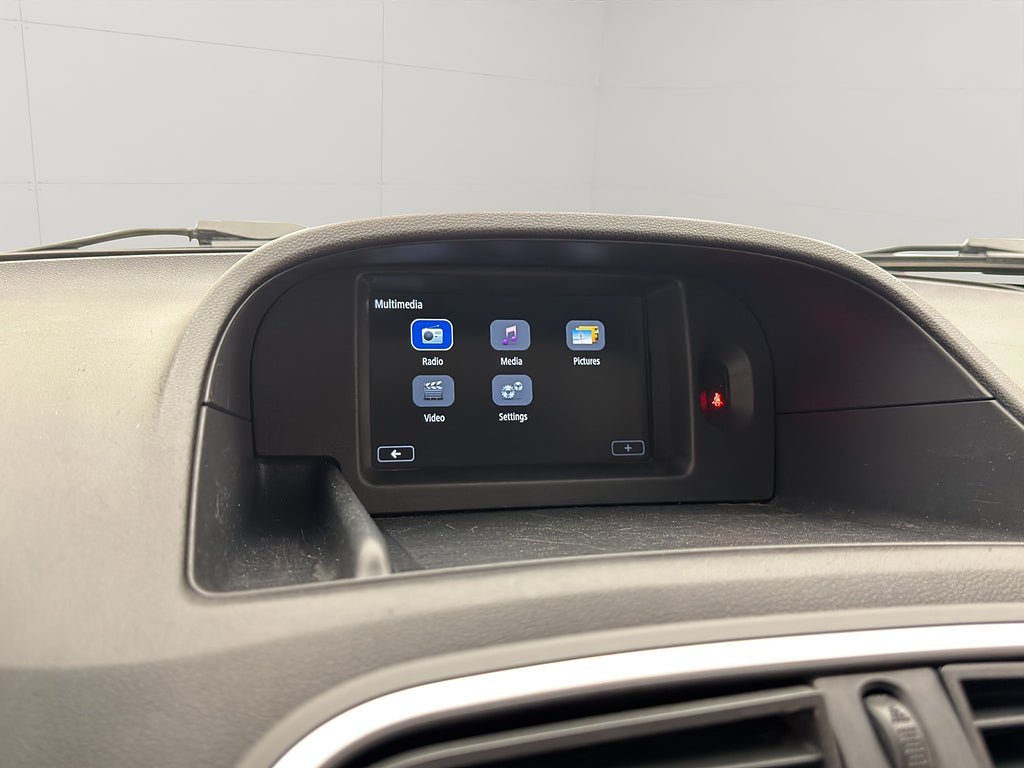 Vehicle Image 22