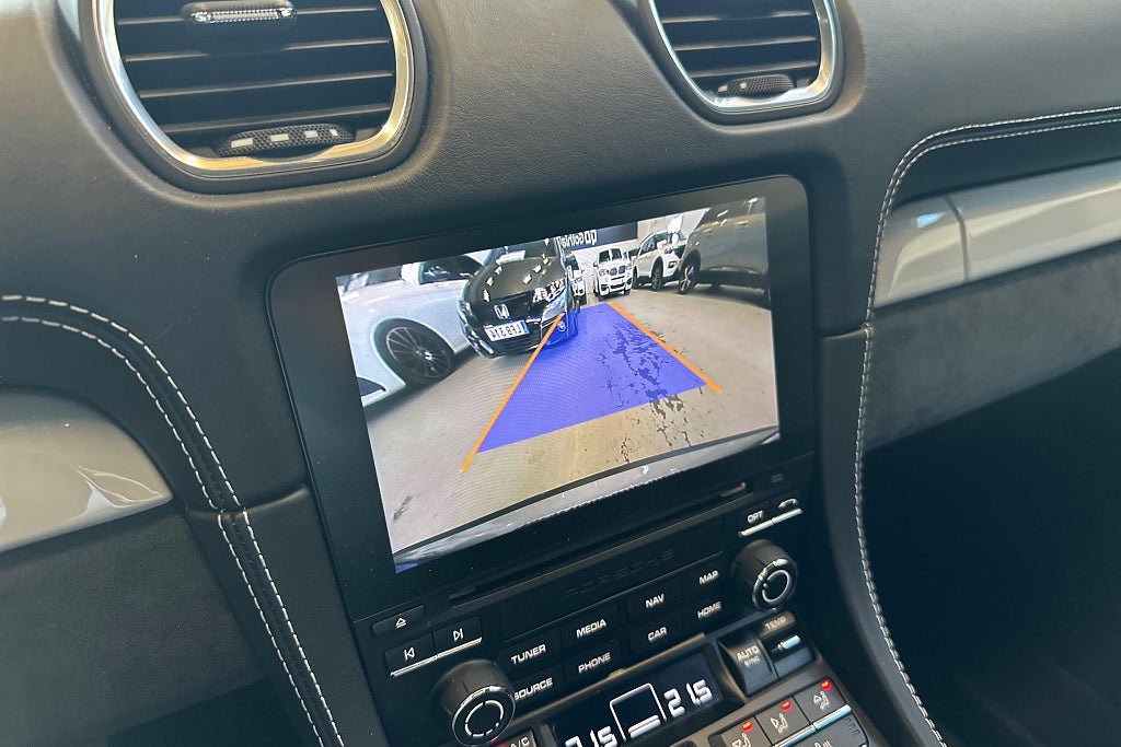 Vehicle Image 23