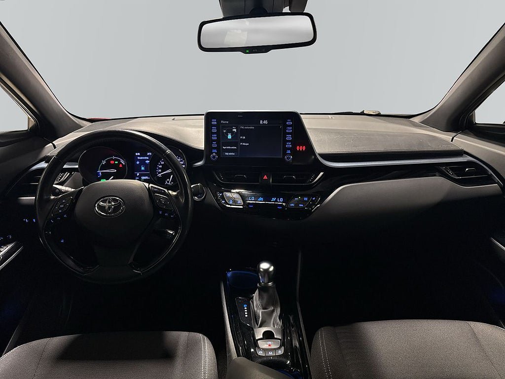 Vehicle Image 9
