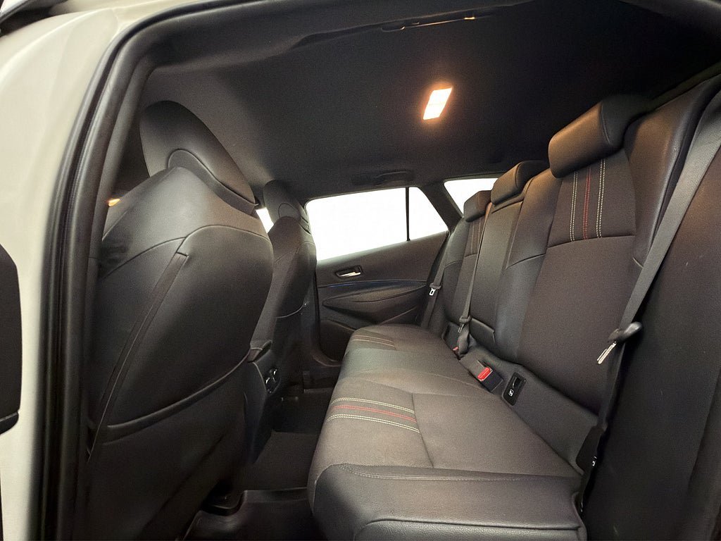 Vehicle Image 17