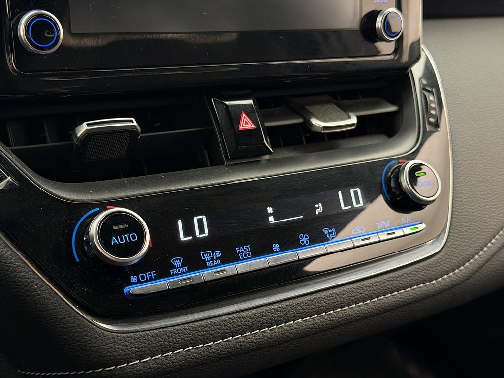 Vehicle Image 22