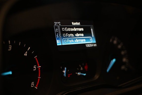 Vehicle Image 32