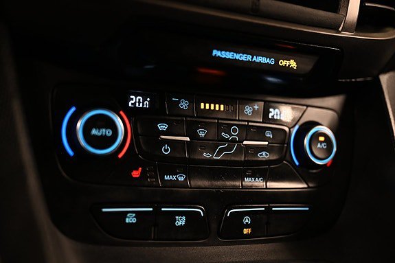 Vehicle Image 27