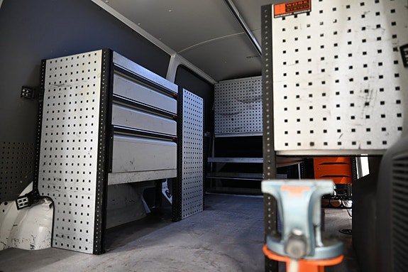 Vehicle Image 13