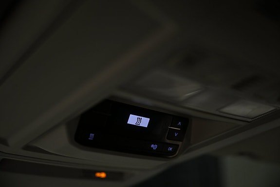 Vehicle Image 27