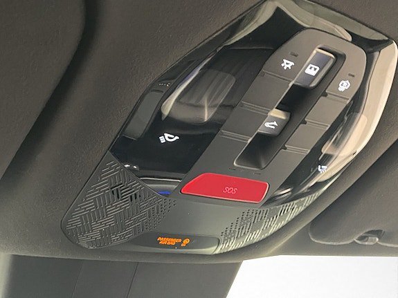 Vehicle Image 35