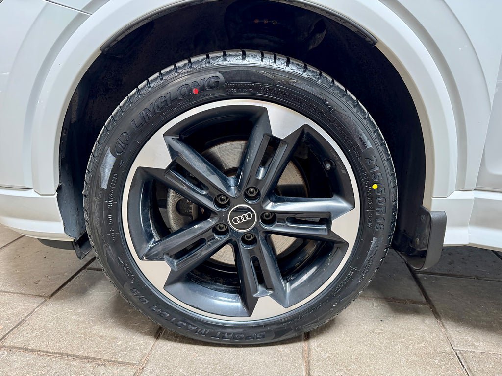 Vehicle Image 19
