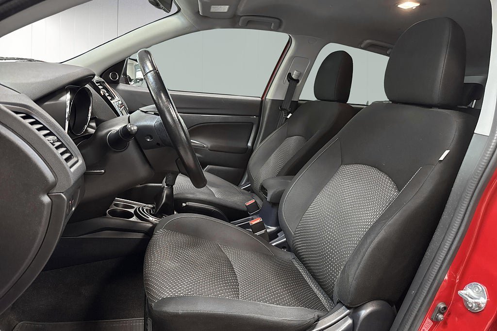 Vehicle Image 11