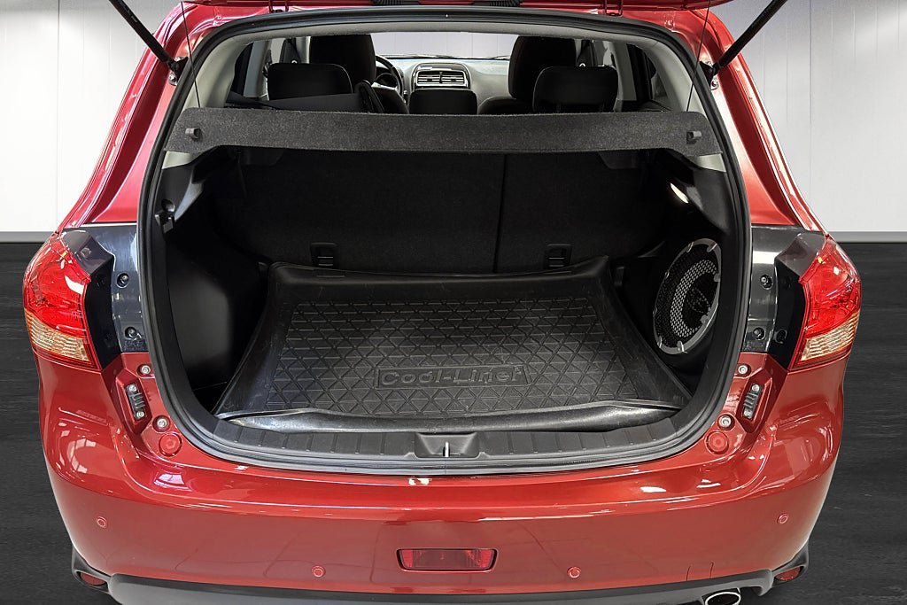 Vehicle Image 14