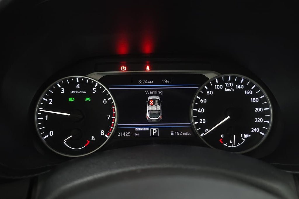 Vehicle Image 16