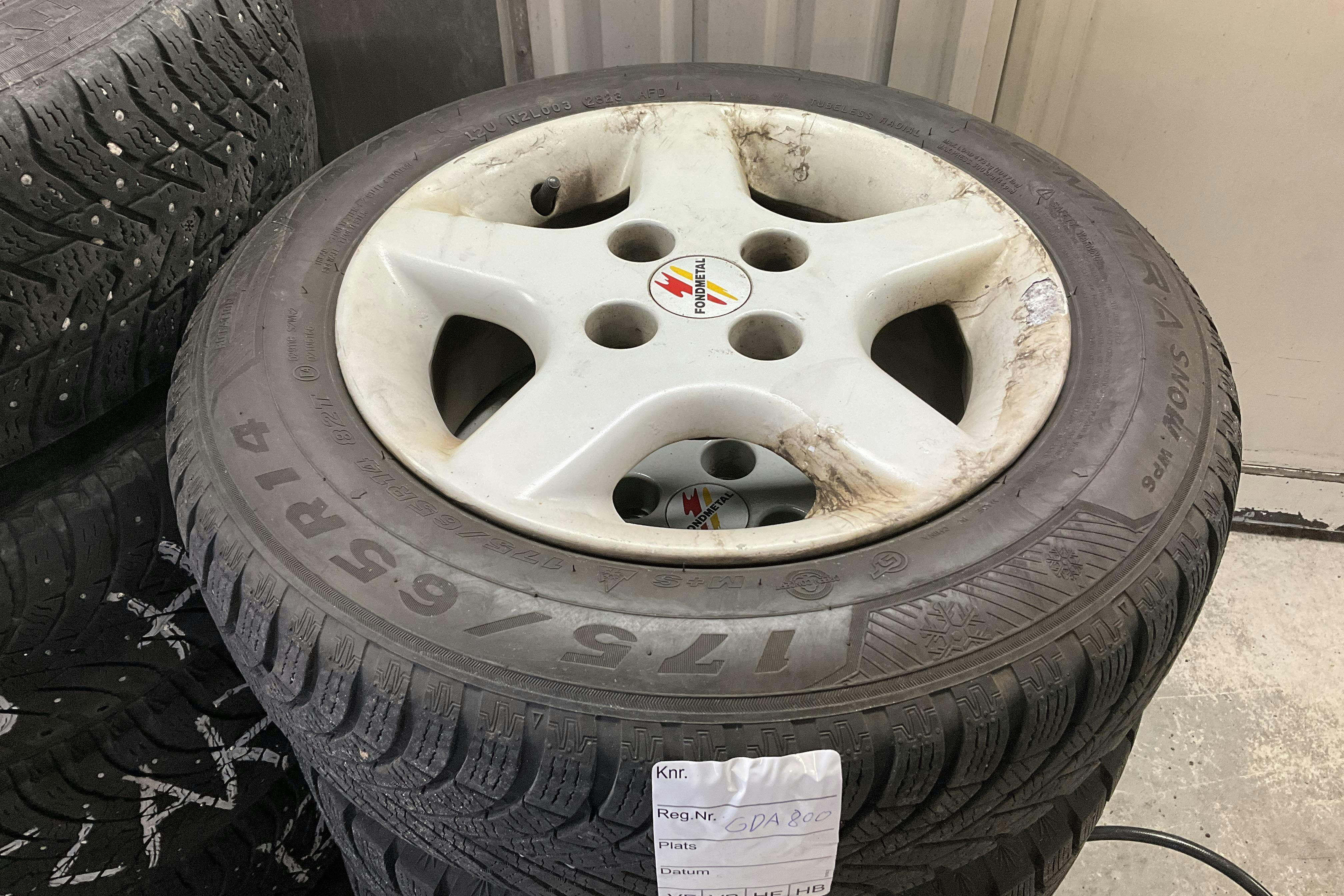 Vehicle Image 11