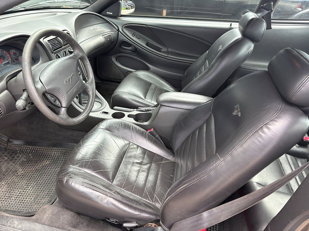 Vehicle Image 8
