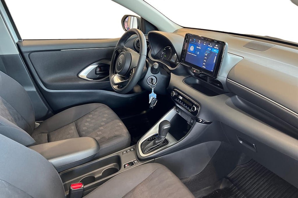 Vehicle Image 7