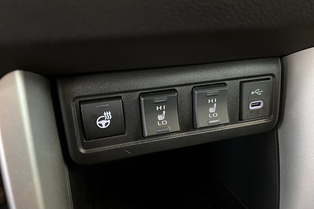 Vehicle Image 21